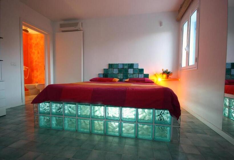 ویلای 1 خوابه, Suite House L'isola Che Non C'è