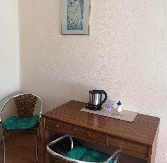 スタンダードルーム, Köln Bonn