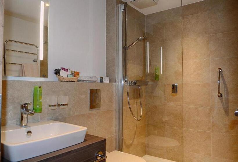 Quarto Estandar Individual, Alpenhof