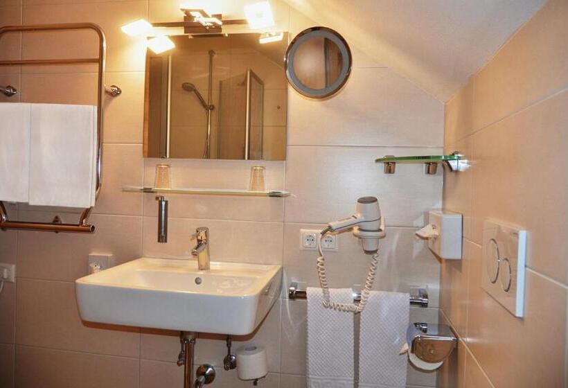 Apartamento 2 Dormitórios, Alpenhof