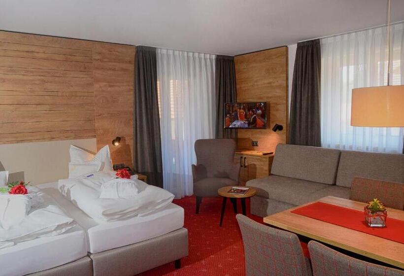 Трехместный Номер Стандарт с Балконом, Alpenhof