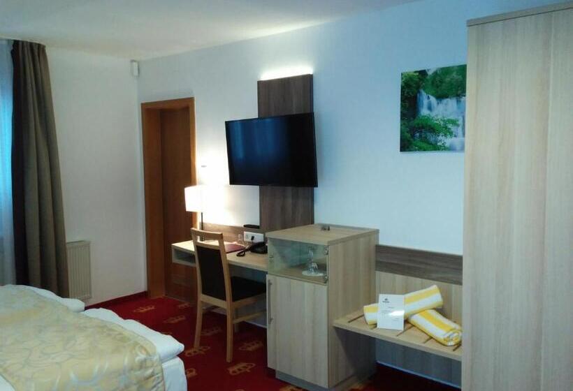 Номер Комфорт, Wellness Hotel Garni Krone