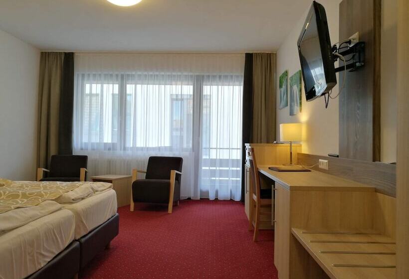 Номер Комфорт, Wellness Hotel Garni Krone