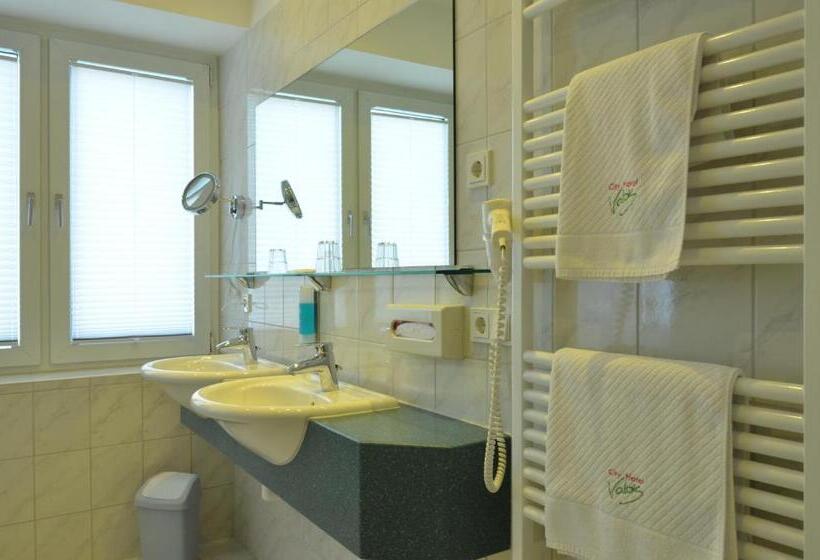 Номер Стандарт, City Hotel Valois