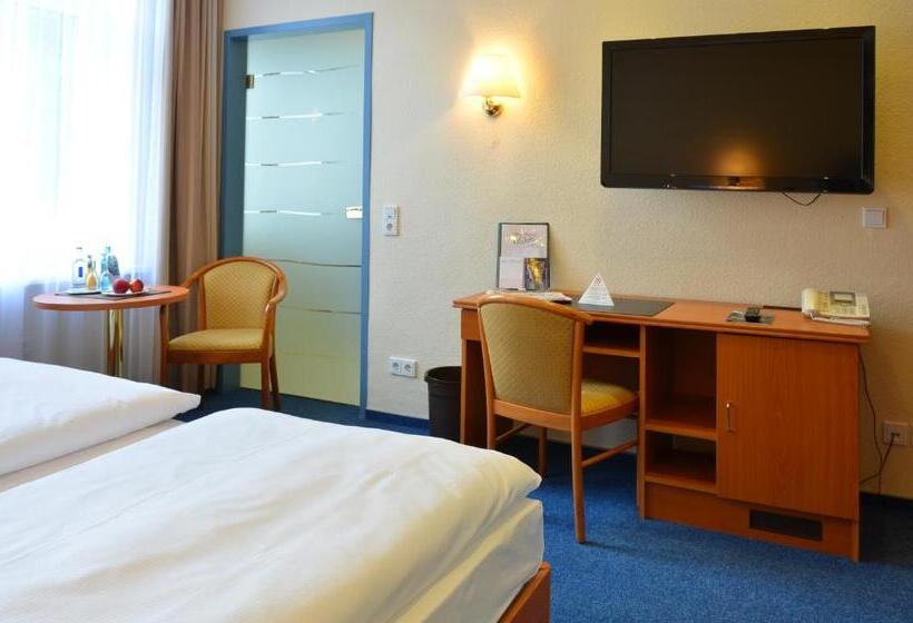 Номер Комфорт, City Hotel Valois