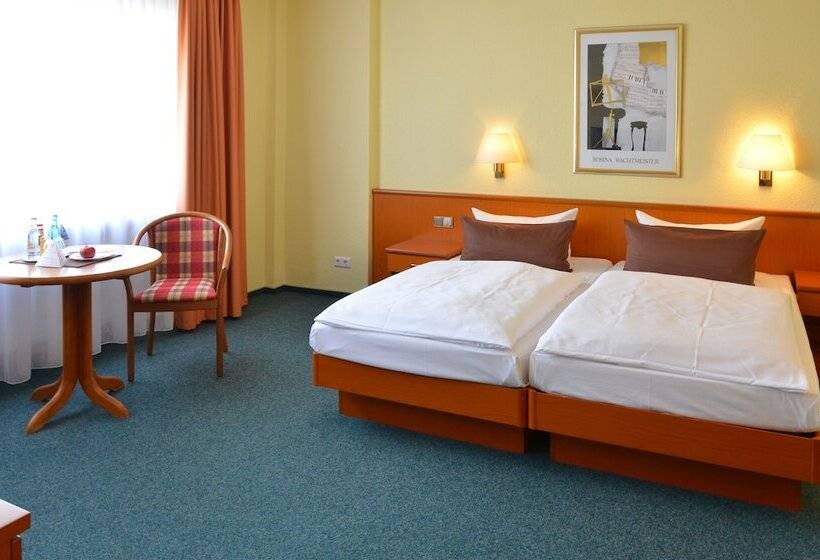 Номер Комфорт, City Hotel Valois