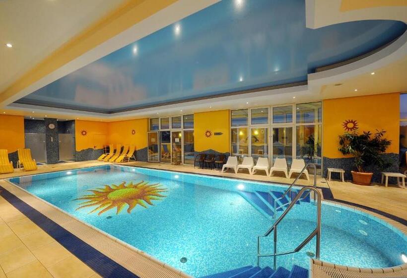 Номер Стандарт Трехместный, Fair Resort All Inclusive Wellness & Spa Hotel Jena