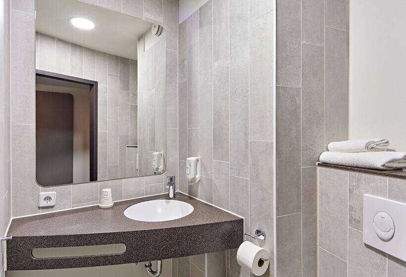 اتاق استاندارد, B&b Hotel Köln West