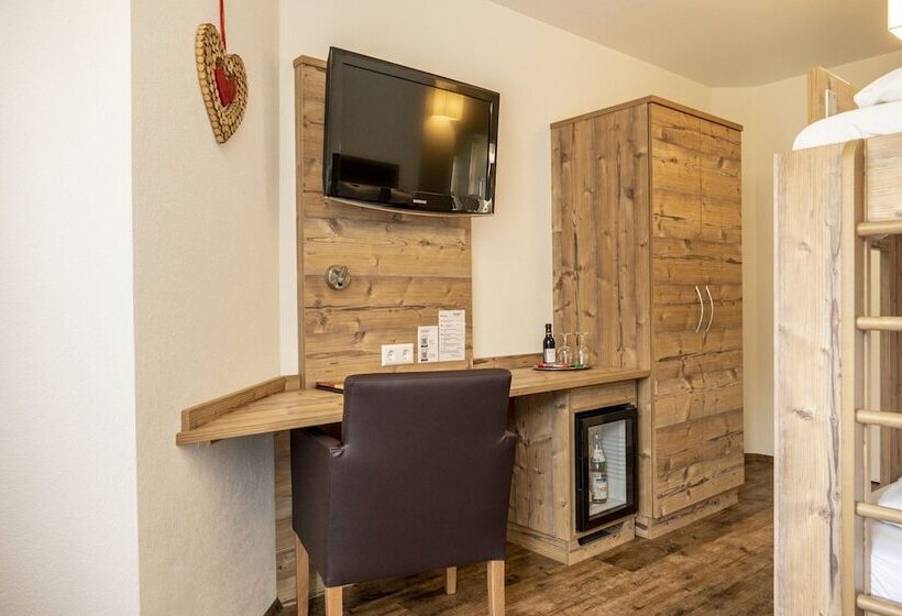 Family Suite, Höhenhotel & Restaurant Kalikutt