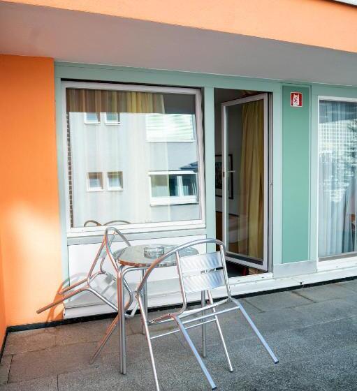 Номер Deluxe с Балконом, Abalon Hotel Ideal