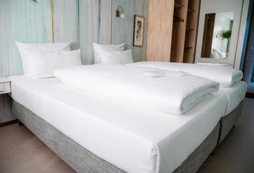 Трехместный Номер Deluxe, Abalon Hotel Ideal