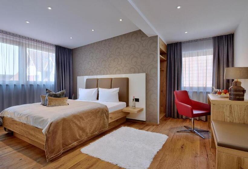 스탠다드 트리플 룸, Landhotel Rössle