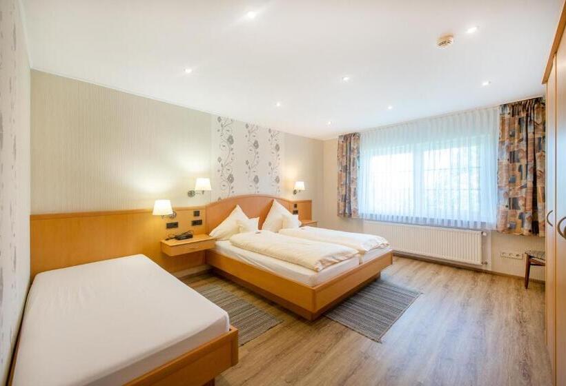 Апартаменты 3 Спальни, Waldesblick, Hotel Restaurant