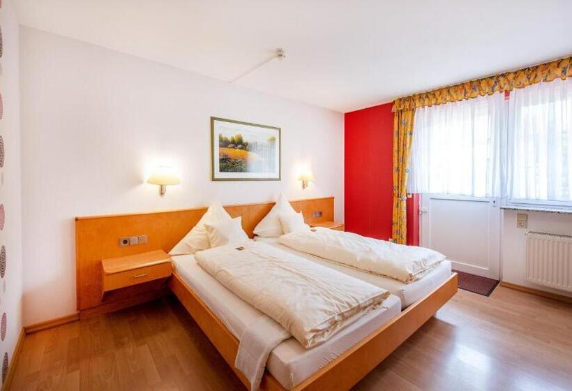 Апартаменты Comfort 3 Спальни, Waldesblick, Hotel Restaurant