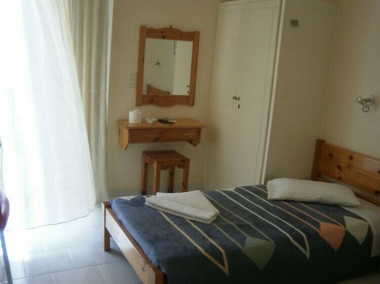إستوديو قياسى, Polyxenis Rooms