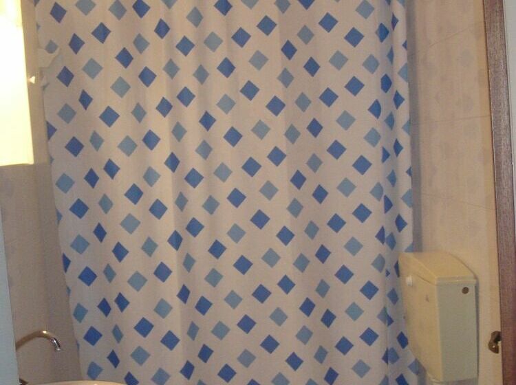 شقة غرفة واحدة, Polyxenis Rooms