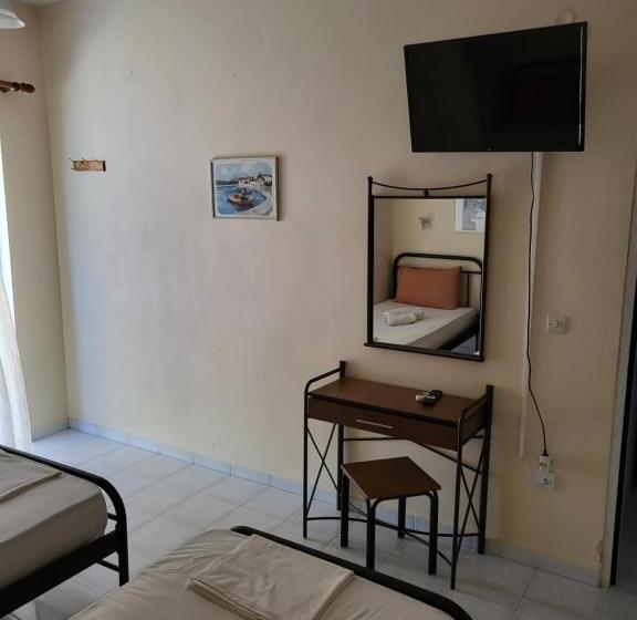 إستوديو قياسى, Polyxenis Rooms