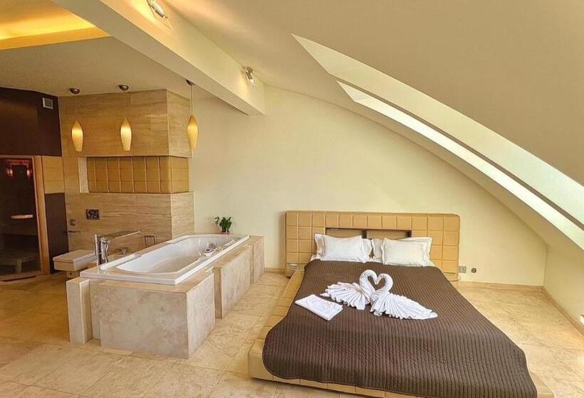 Апартаменты 2 Спальни, Avangard Resort