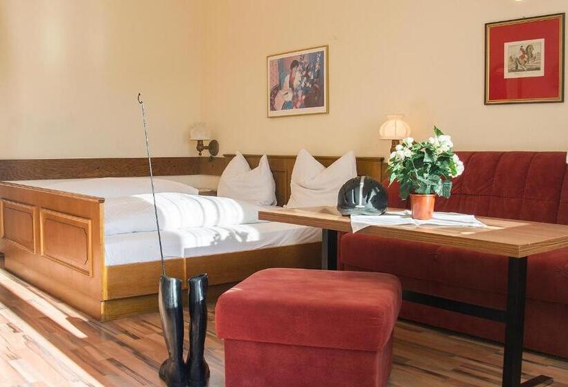 Номер Стандарт, Reitzentrum Hausruckhof