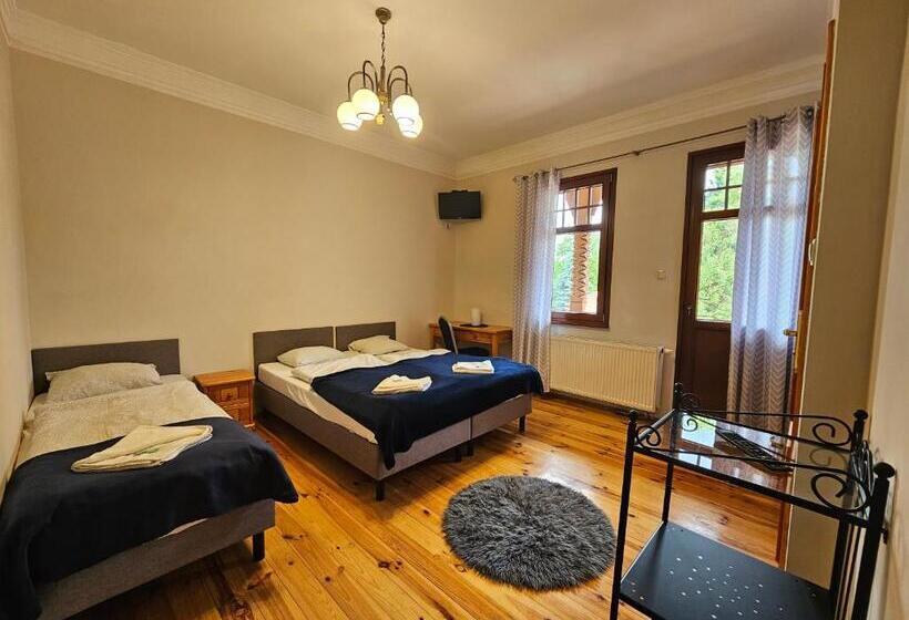 Трехместный Номер Стандарт с Балконом, Villa Alexandra