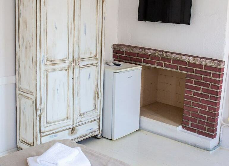 Quarto Estandar, Efnan Butik