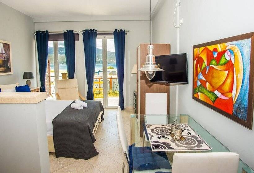 استودیوی استاندارد با چشم‌انداز دریا, Xenia Ionis Luxury Apartments