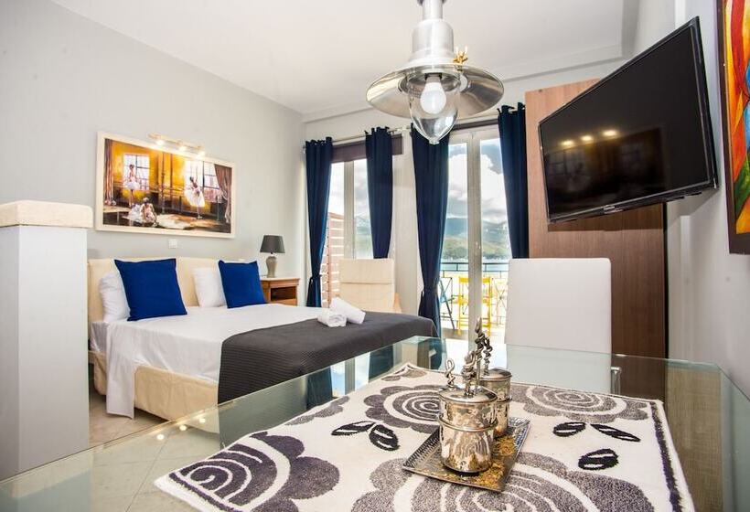 استودیوی استاندارد با چشم‌انداز دریا, Xenia Ionis Luxury Apartments