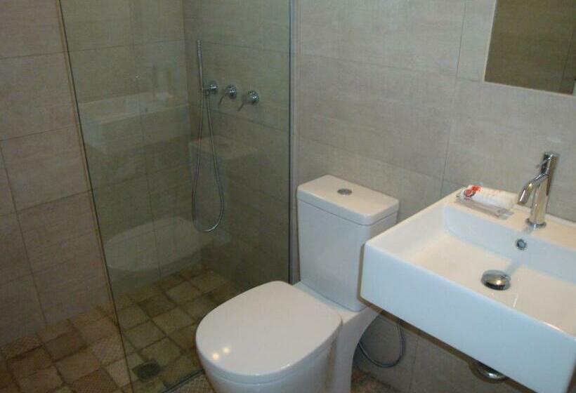 استودیوی استاندارد با چشم‌انداز دریا, Big Blue Apartments