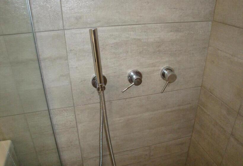 آپارتمان 2 خوابه با چشم‌انداز دریا, Big Blue Apartments