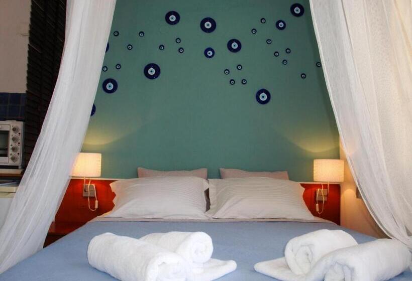 آپارتمان 2 خوابه با چشم‌انداز دریا, Big Blue Apartments
