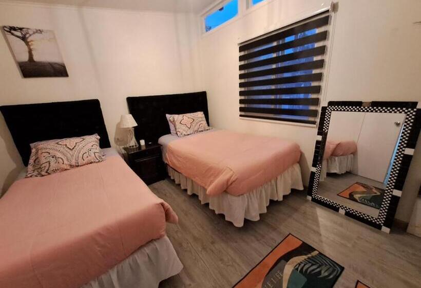 Трехместный Номер Стандарт Вид на Сад, Hostal El Aromo Pensión A Empresas