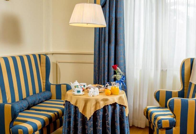 سوییت جونیور, Casale