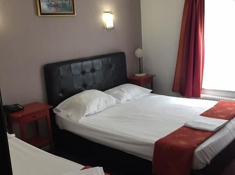 اتاق استاندارد سه نفره, Windsor