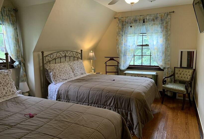 Номер Стандарт Совместная Ванная, Georgian Garden Inn