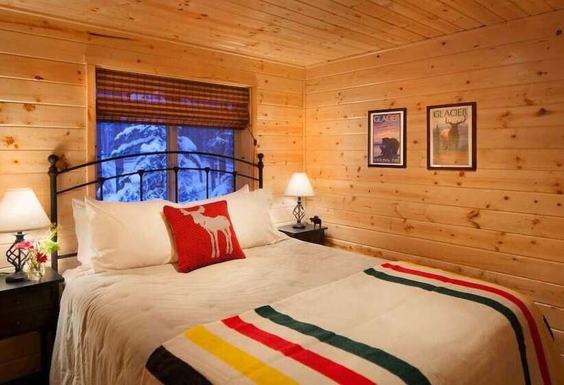 کابین, The Reclusive Moose Cabins