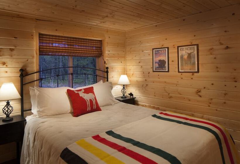 کابین, The Reclusive Moose Cabins
