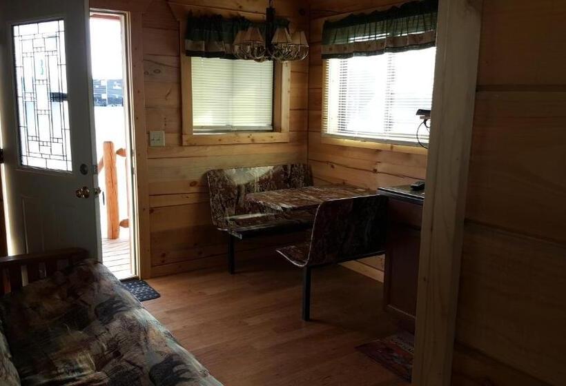 Номер Deluxe с Балконом, Country Cabins
