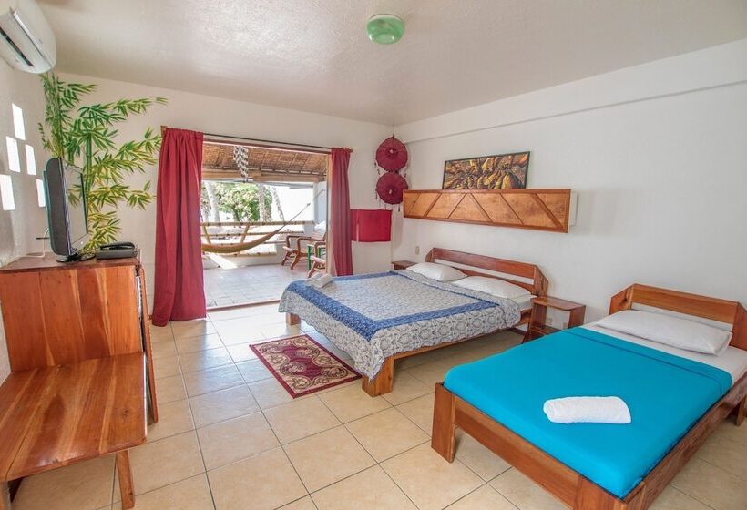 Quarto Familiar, Bamboo Bungalows