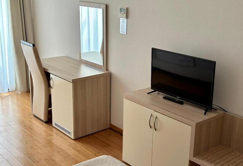 Triple Room Sea View, Villa Miramar