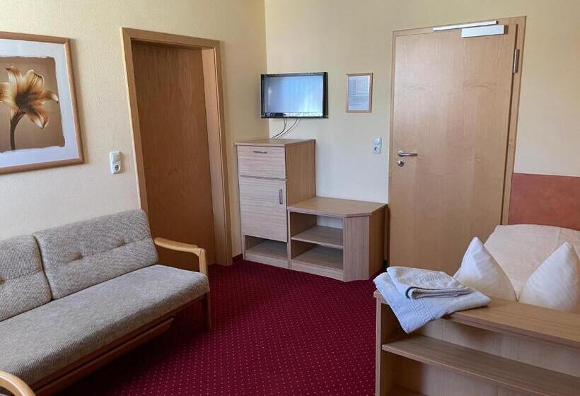 Семейный Номер, Blauer Bock   Hotel Garni