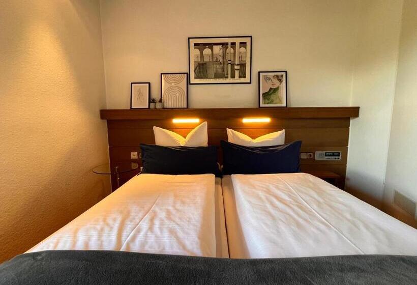 Quarto Estandar com Sacada, Haus Am Wald