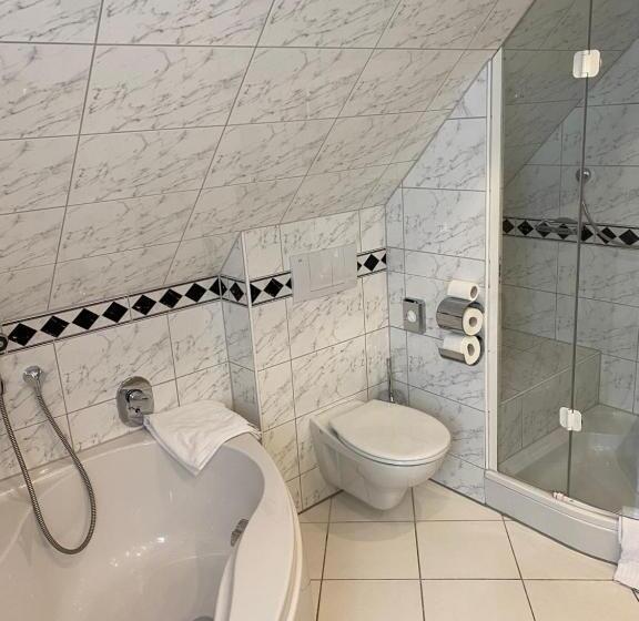 Люкс, Landhotel Traube