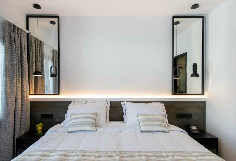 Номер Economy Внутренний, Central Boutique Hotel By Naoussa Hills Adults Only