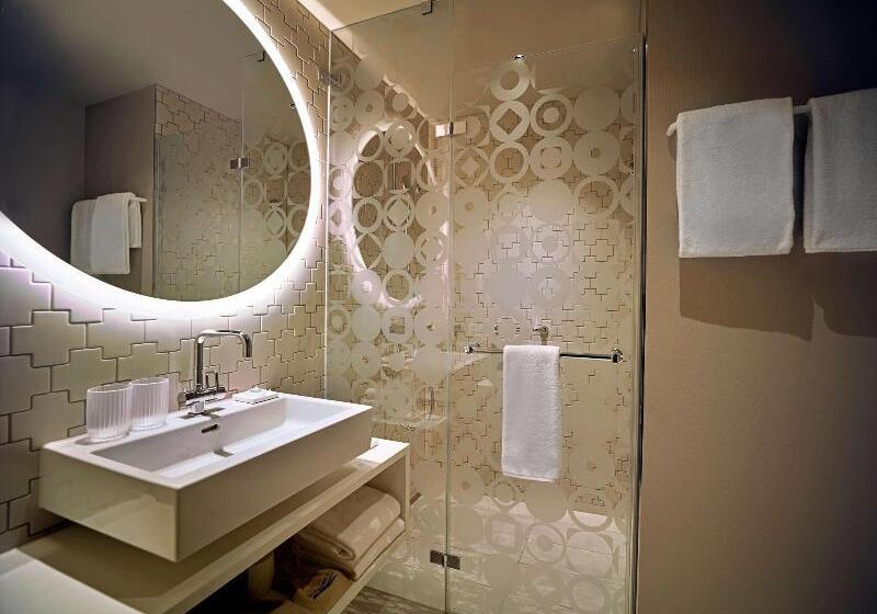اتاق استاندارد با تخت بزرگ, Hyatt Place Zurich Airport The Circle