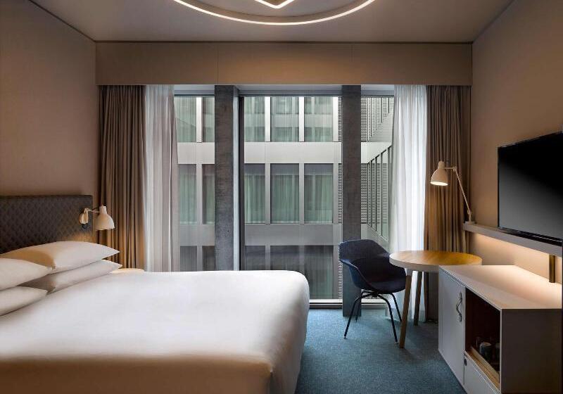 اتاق استاندارد با تخت بزرگ, Hyatt Place Zurich Airport The Circle