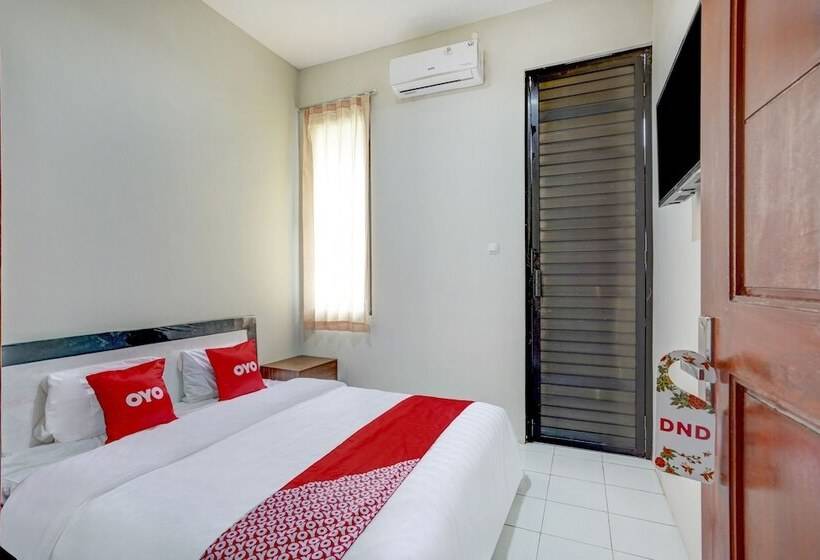 Номер Стандарт, Oyo 91456 Anggrek Homes Makassar