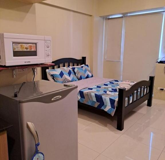 استودیوی استاندارد, Mrmcondotel