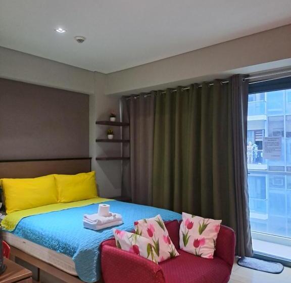 استودیوی استاندارد, Mrmcondotel