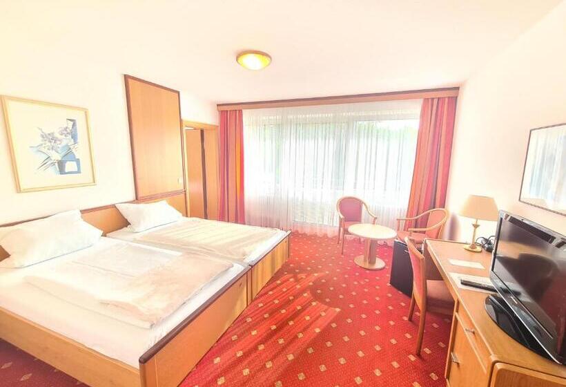 Семейный Номер, Thermenhotel Tannenhof   Ihr Wohlfühl