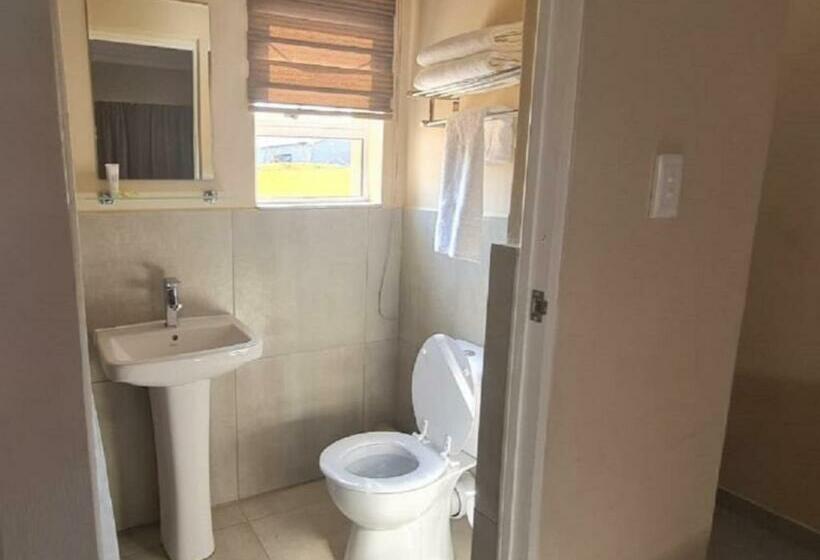 اتاق لوکس با تخت بزرگ, Benoni N12